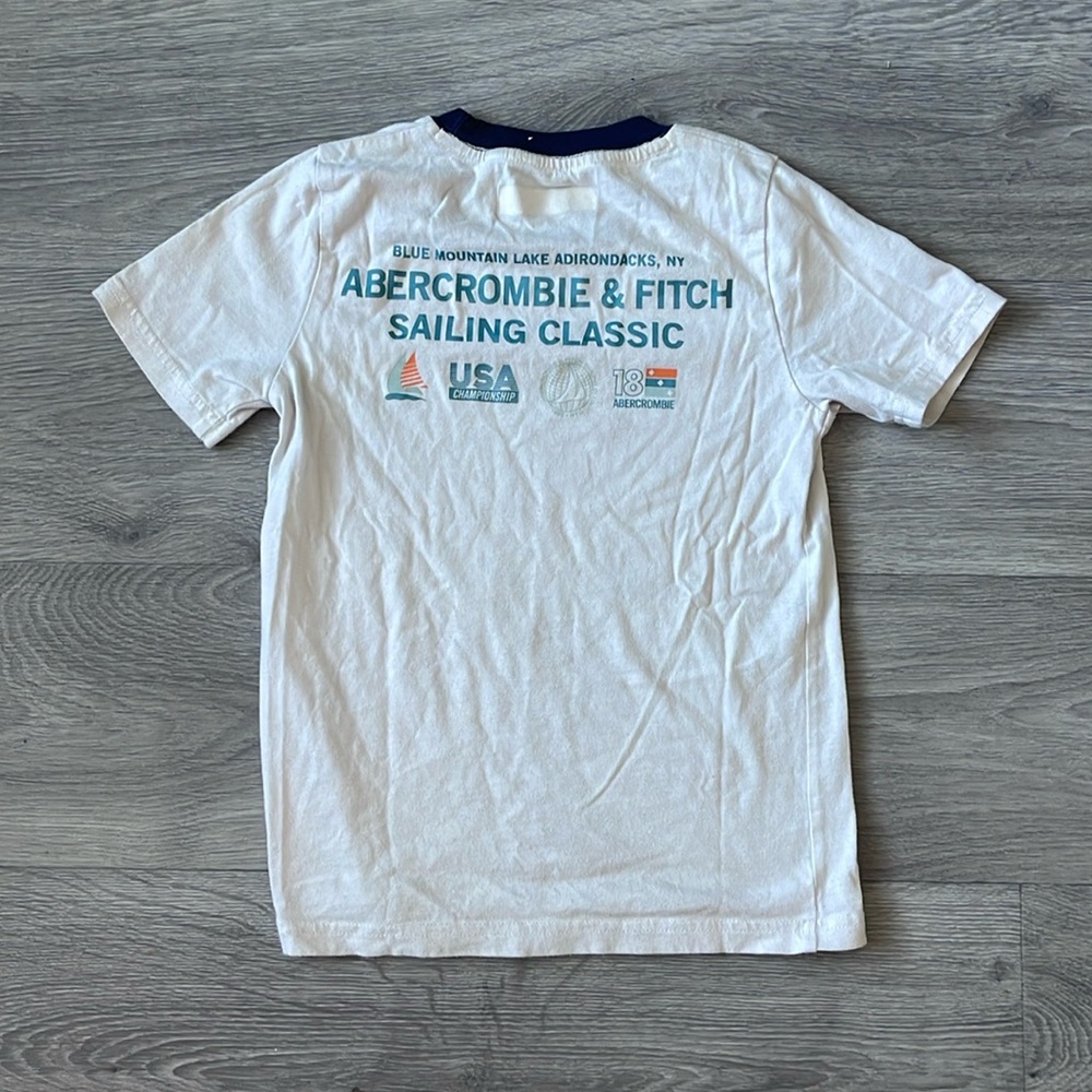 Abercrombie shirt (3 for $25🎁)